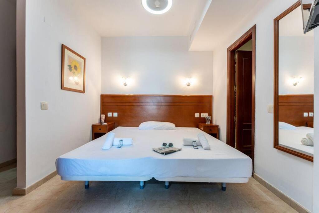 Ct 240 - Beachfront Apartment -Don Juan Manilva Exterior photo