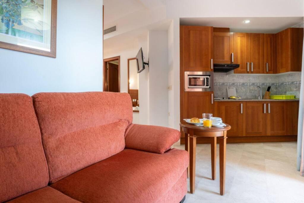 Ct 240 - Beachfront Apartment -Don Juan Manilva Exterior photo