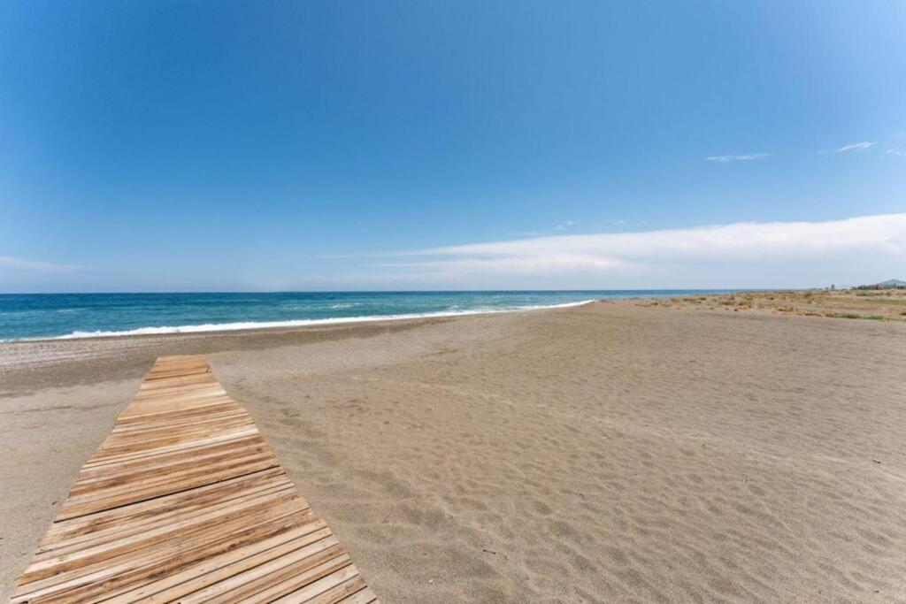 Ct 240 - Beachfront Apartment -Don Juan Manilva Exterior photo